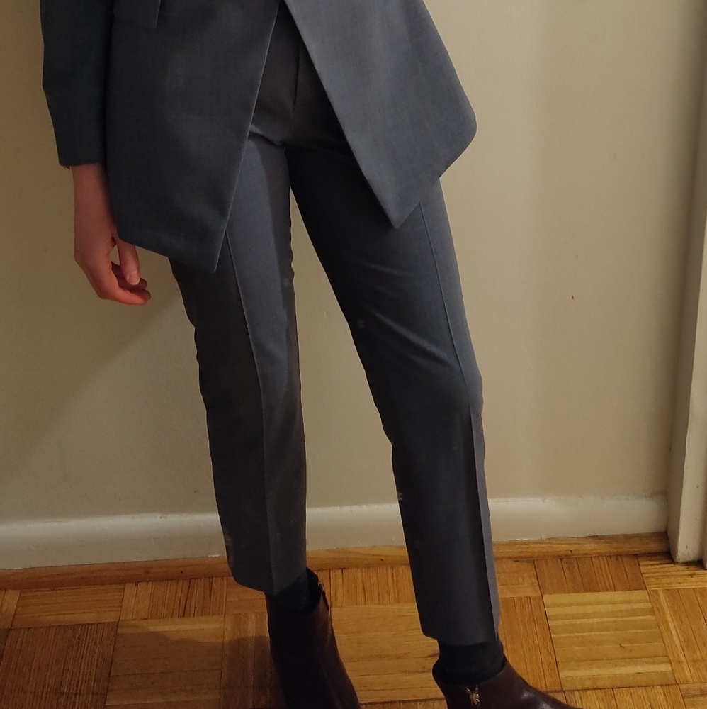 Theory Gray Slim Cropped Wool Pants